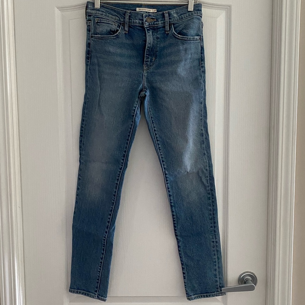 Levi’s 721 High Rise Skinny Jean